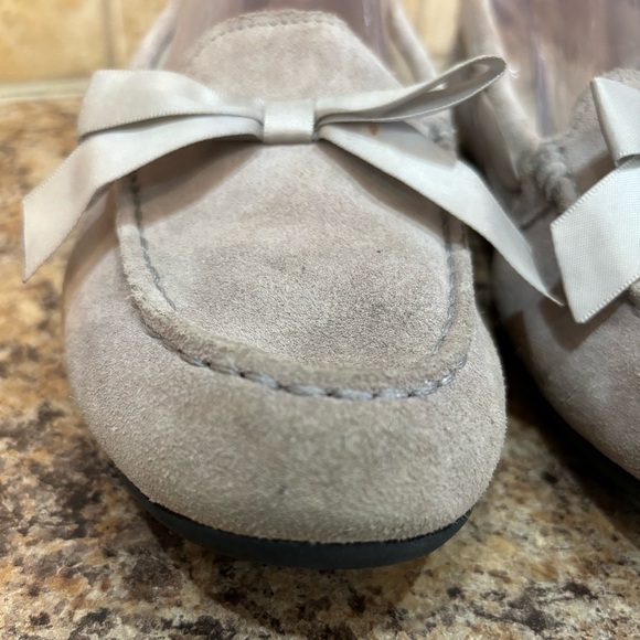 Vionic Alice Gray Suede Loafer Slippers Size 8 - Picture 7 of 14